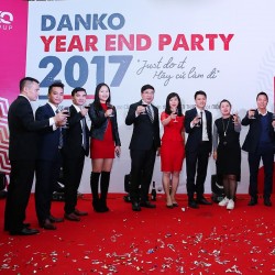 Tổ chức tiệc cuối năm - year end party